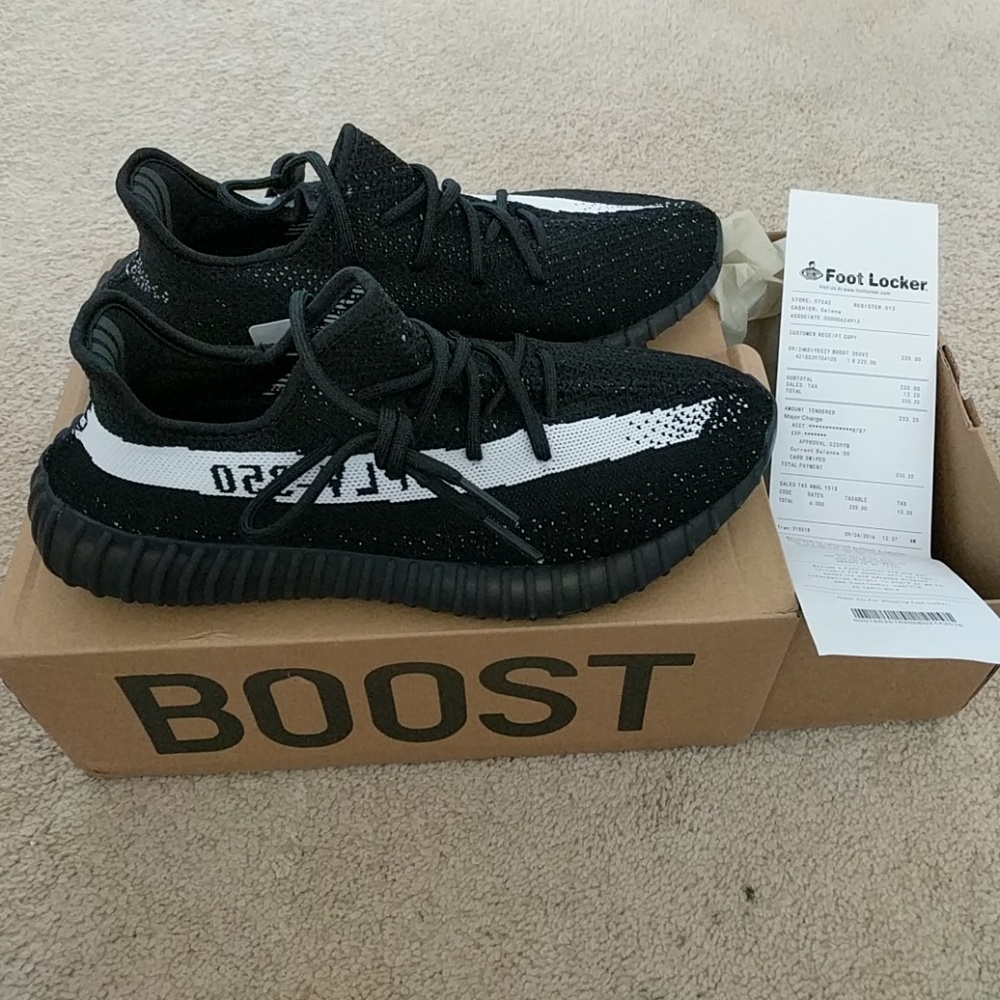 Yeezy Boost 350 V2 Oreo UA