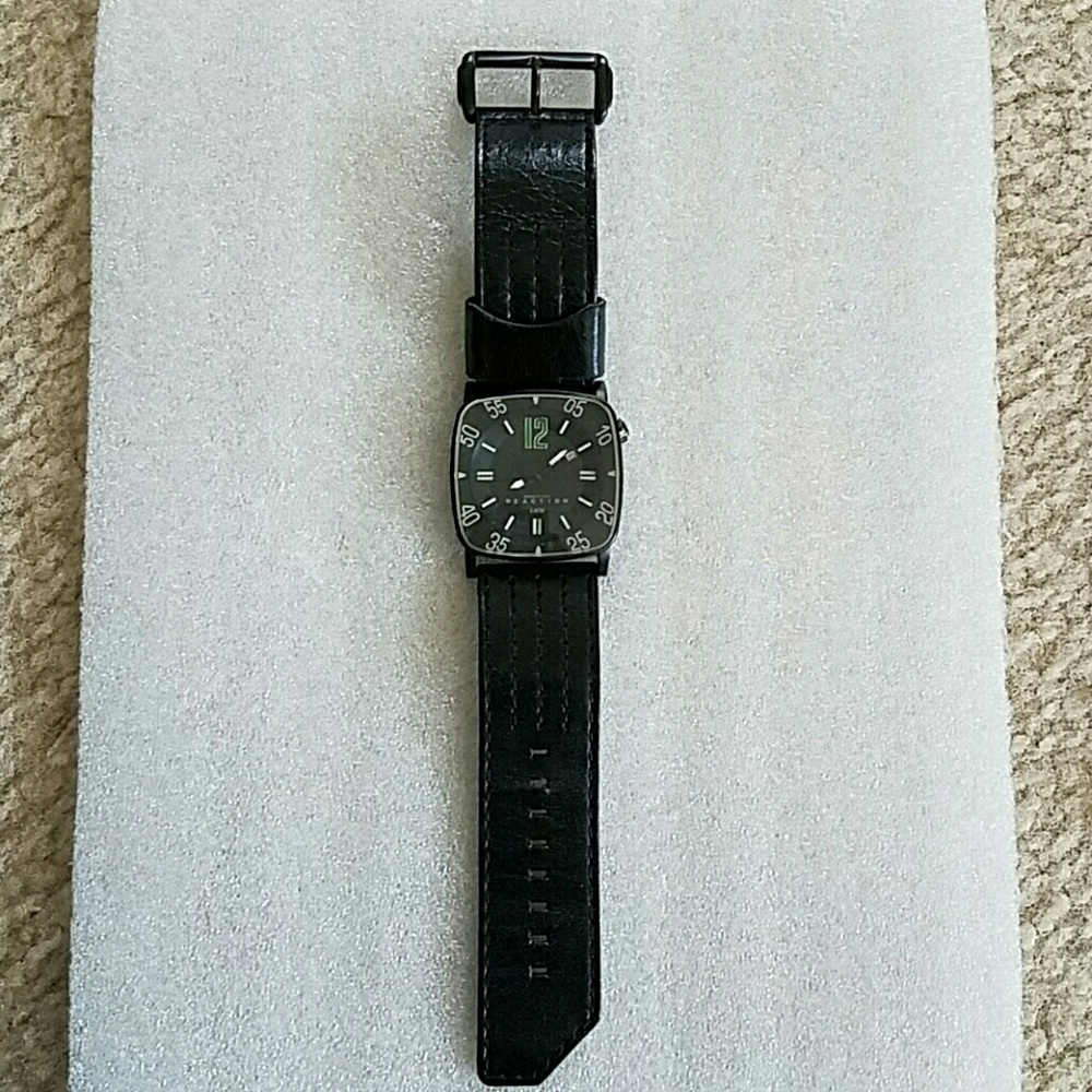 KENNETH COLE REACTION WATCH