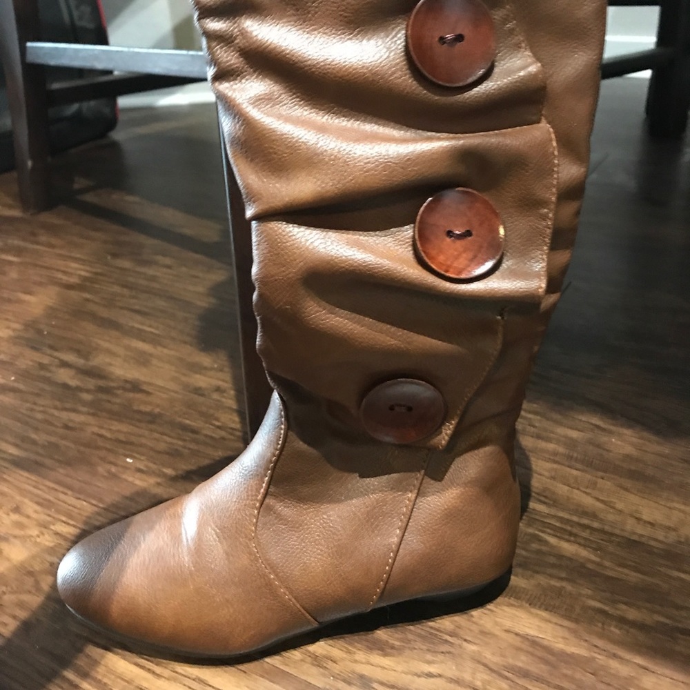 Brown boots!