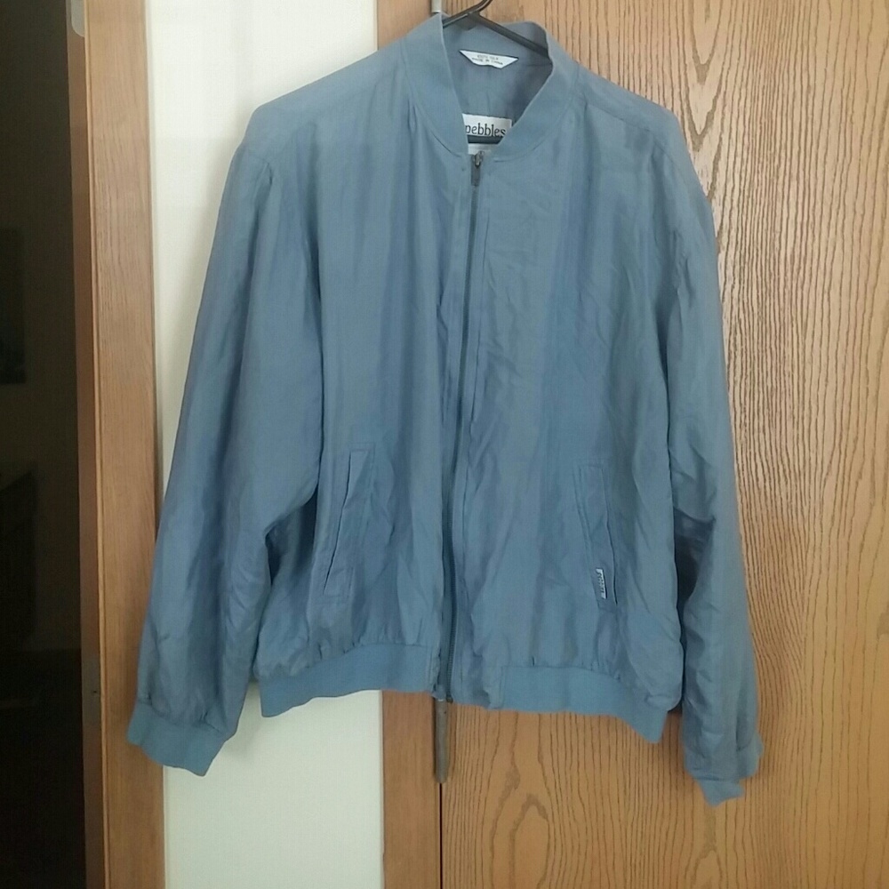 Mens light blue, light wind breaker