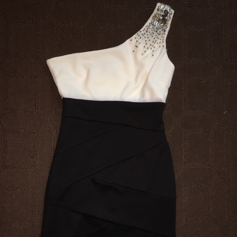 Elegant one shoulder dress