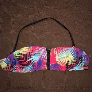 Brand new bikini top