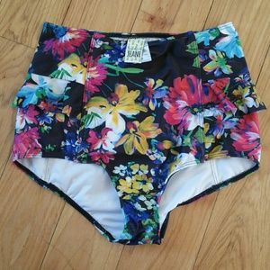 Kortni Jeane Hip Ruffle Bottom