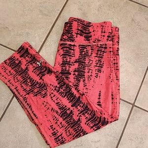 Under Armour Compression workout crops