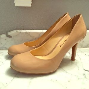 Gianni Bini nude heels!