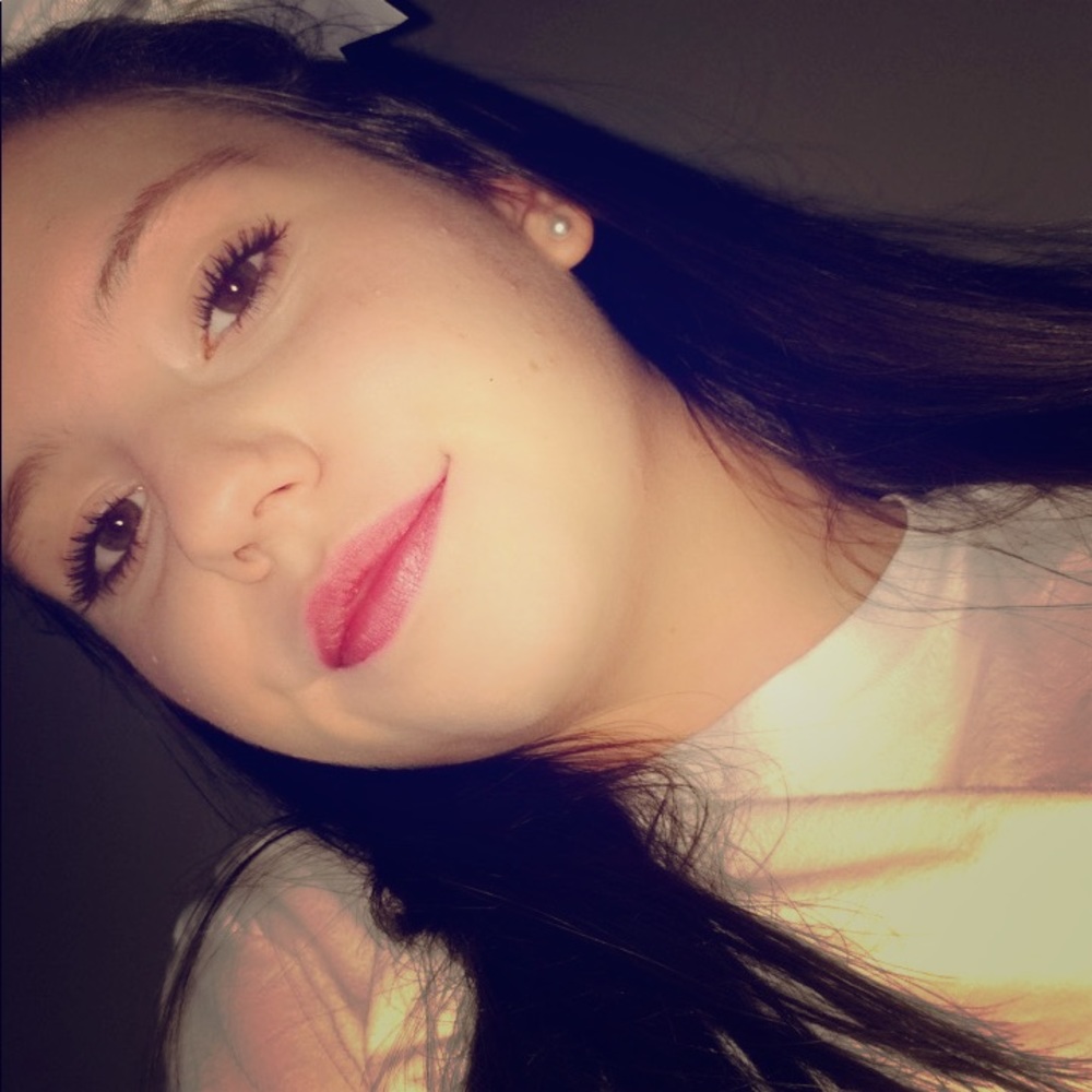 Meet your Posher, Kelsie