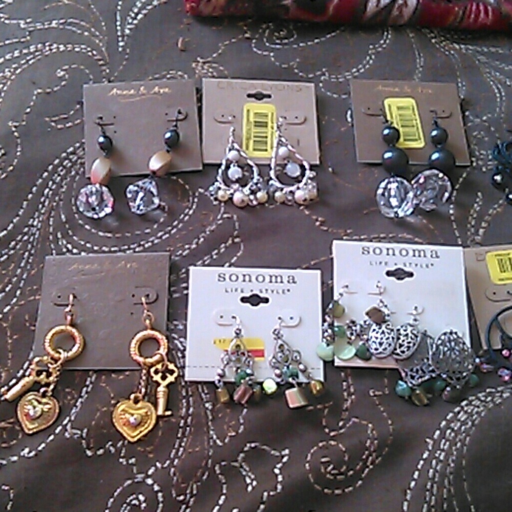 Chandelier earrings