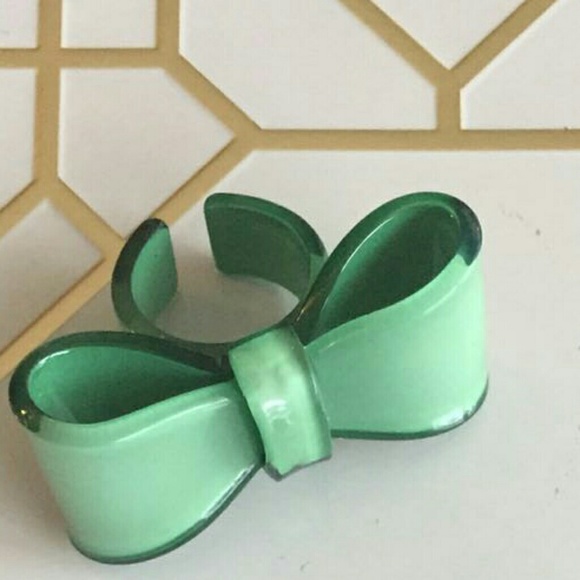 Green retro bow ring - Picture 2 of 3