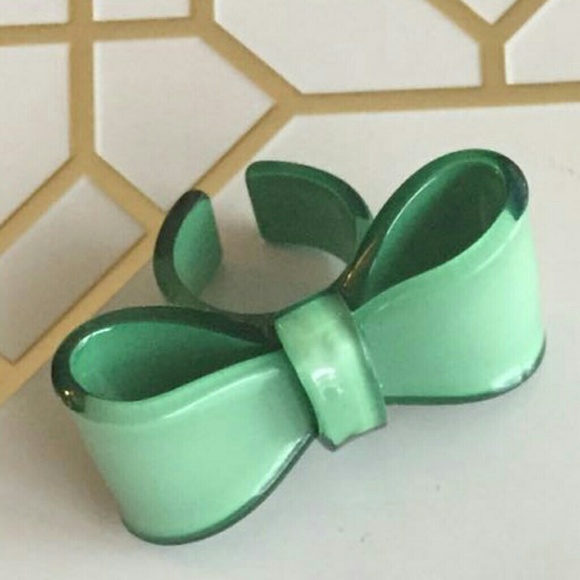 Green retro bow ring - Picture 3 of 3