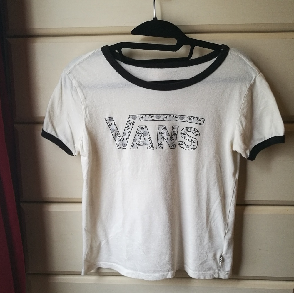 Vans top