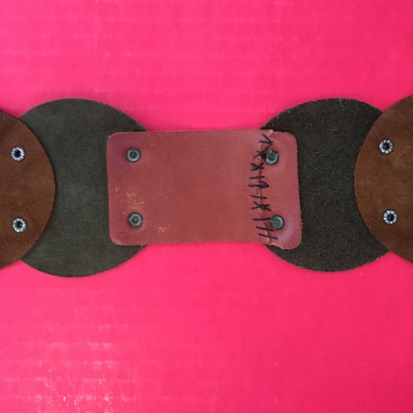 🎉HP!🎉VINTAGE HANDMADE SUEDE BOHO TIE BELT - Picture 2 of 7