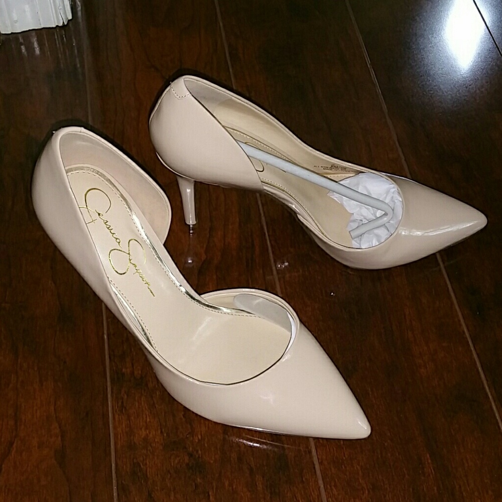 NEW Jessica Simpson beige shoes Size 8M