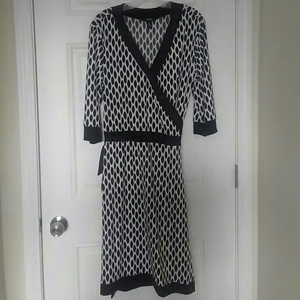 3/4 length sleeve wrap dress