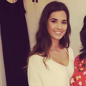 Meet your Posher, Chloé