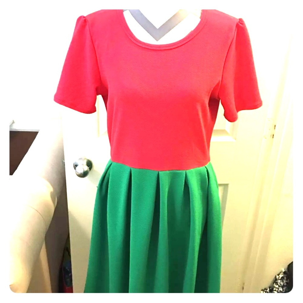 Lularoe Amelia coral pink and green size large