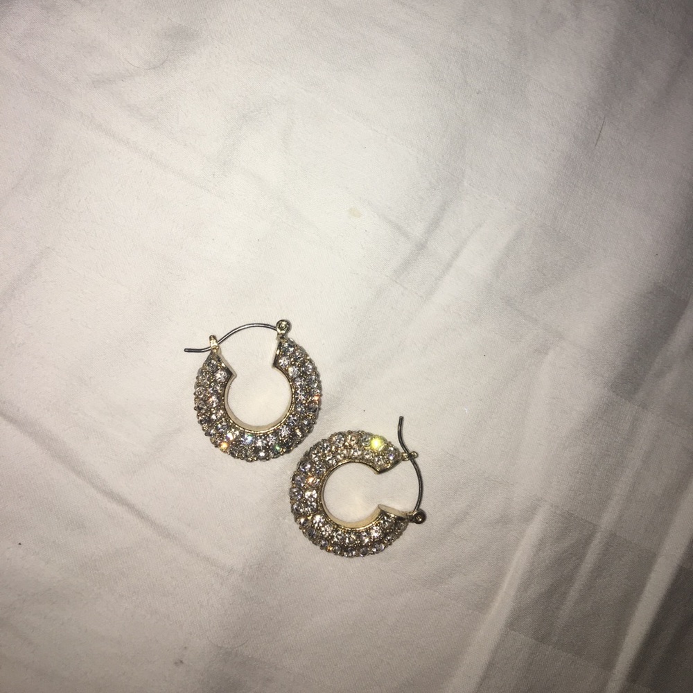 Gold sparkly fransecas earrings 😍