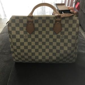 Louis Vuitton speedy 30