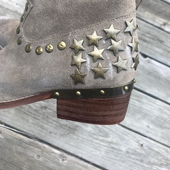 ✨Host Pick 3/20✨Leather Short Studded Ankle Boots - Picture 7 of 8