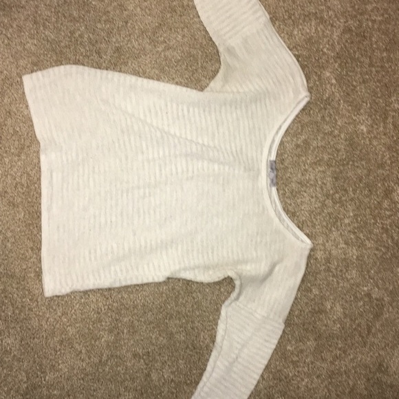 XS Cream Crop sweater - Picture 1 of 2