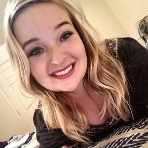 Meet your Posher, Christa