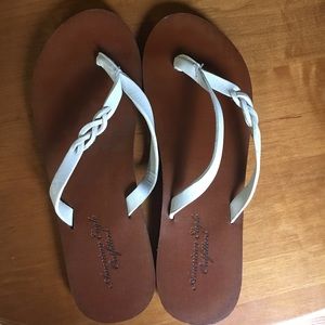 American eagle flip flops