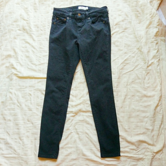 🍒HOST PICK🍒Vineyard Vines skinny jeans - Picture 2 of 7