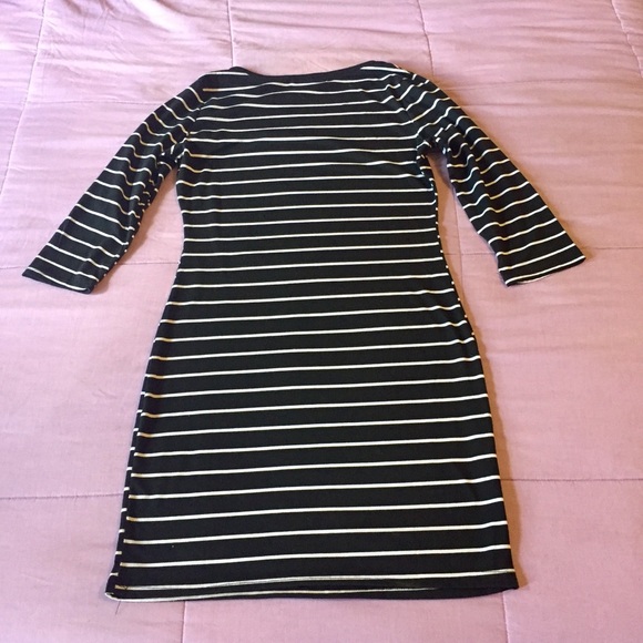 Black and White Striped Body-Con Dress - Picture 4 of 4