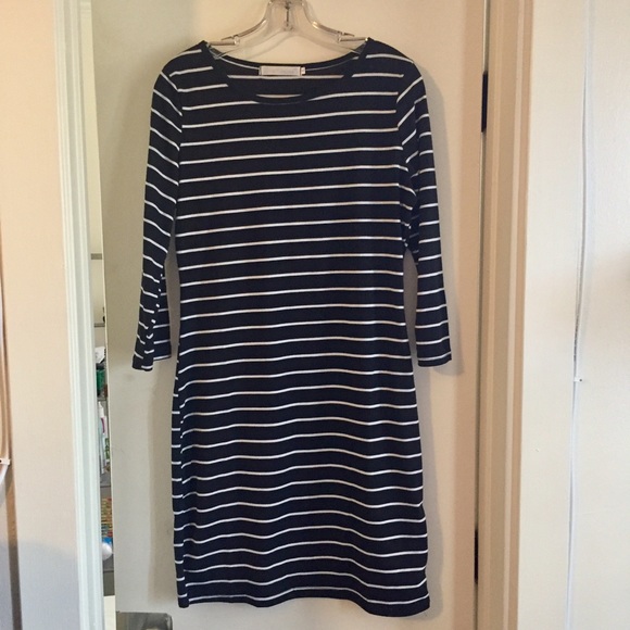 Black and White Striped Body-Con Dress - Picture 2 of 4