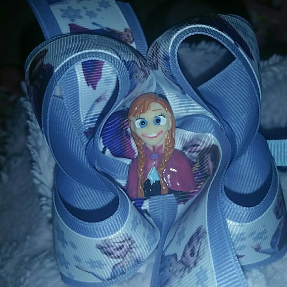 "ANNA" frozen bow NEW - Picture 1 of 1