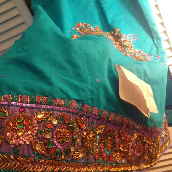 90% off Brand new turquoise and purple salwar kameez! - Picture 3 of 8