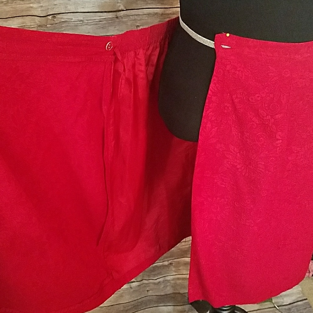 Dana Buchman Red Wrap Skirt Mid Length - Picture 5 of 8