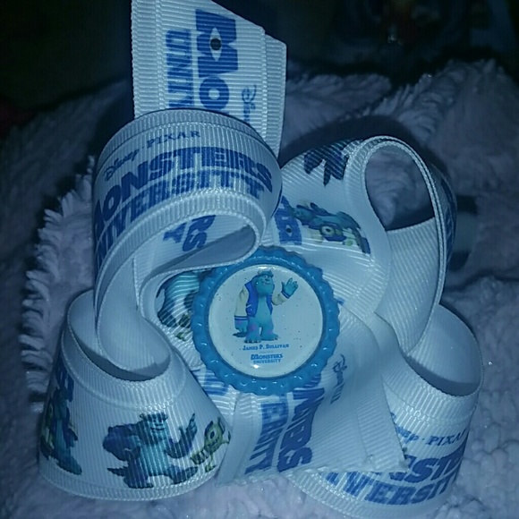 Monsters Inc bow - Picture 1 of 1