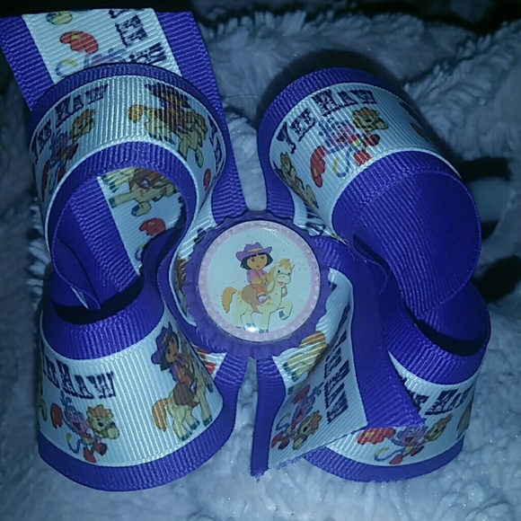 Dora western bow - Picture 1 of 1