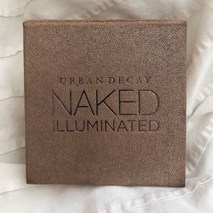 Naked illuminated Aura