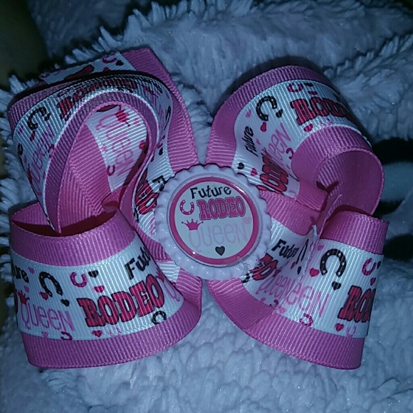 Rodeo queen bow - Picture 1 of 1