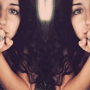 Meet your Posher, Valorie