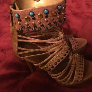 Nine West leather upper lots of studs & rhinestones 5.5 price firm just lowered