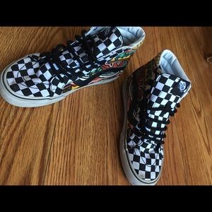 Checkered Hamburger Vans!