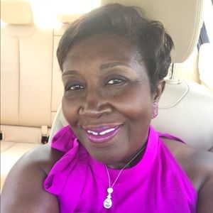 Meet your Posher, Charnita