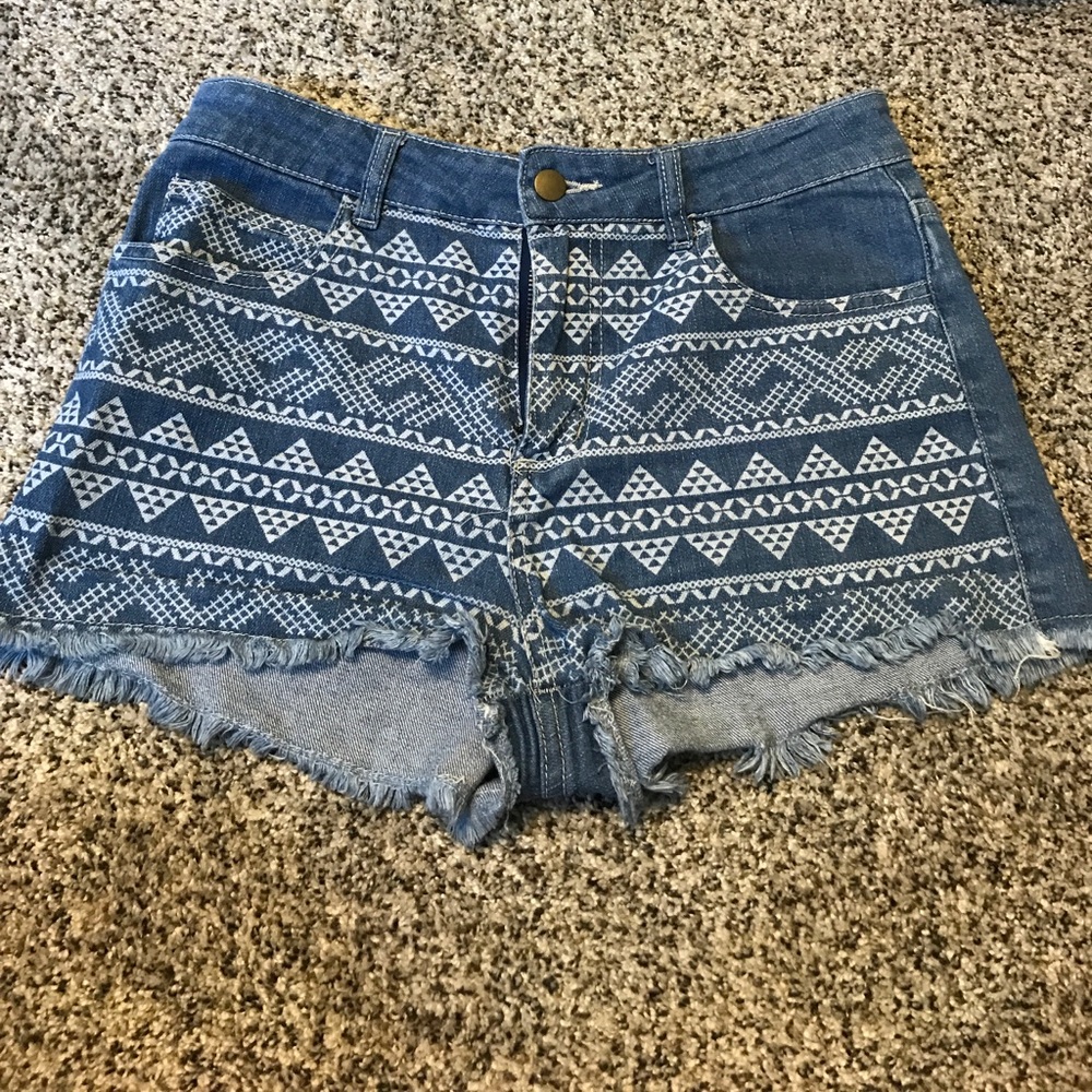 High wasted shorts