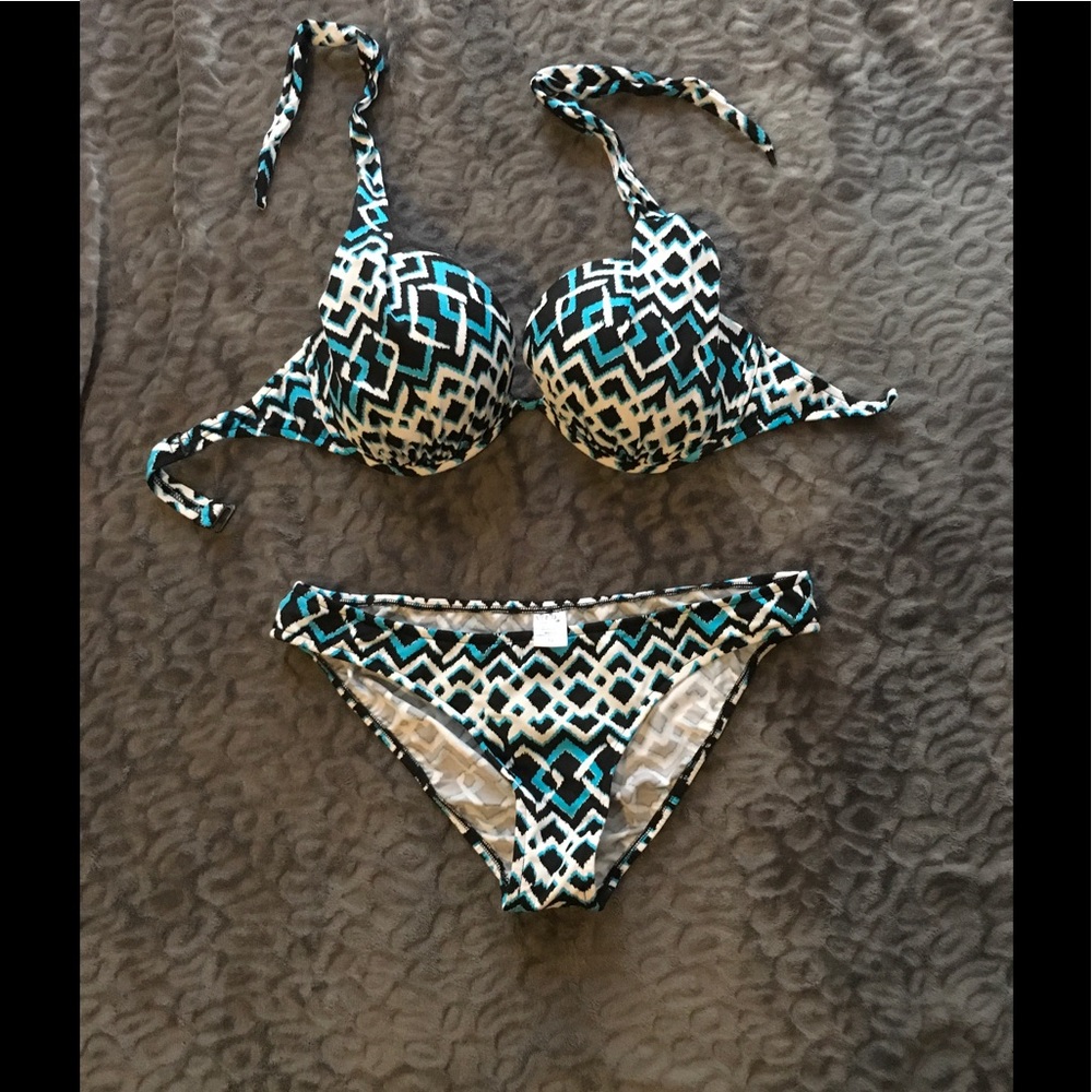 34-36 DD Halter Bikini