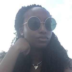 Meet your Posher, Temi