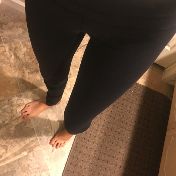 Black lululemons *SOLD* - Picture 5 of 5
