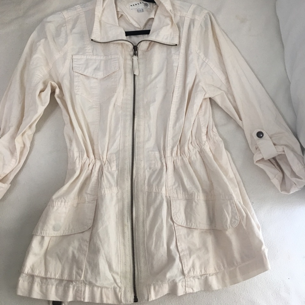 Buckle jacket