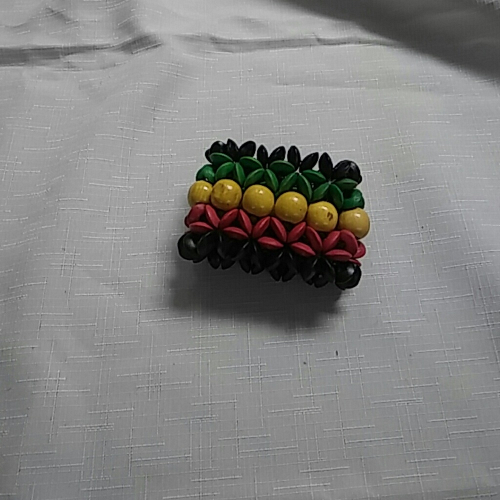 African earring - Picture 5 of 8