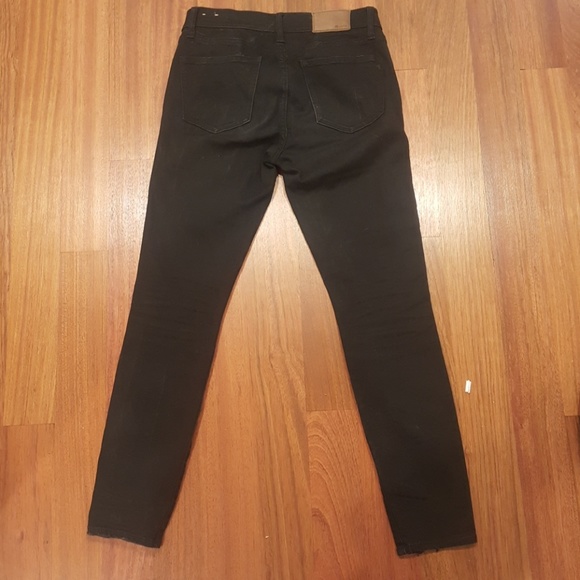 Madewell Skinny Skinny Sateen Jeans in black - Picture 2 of 3