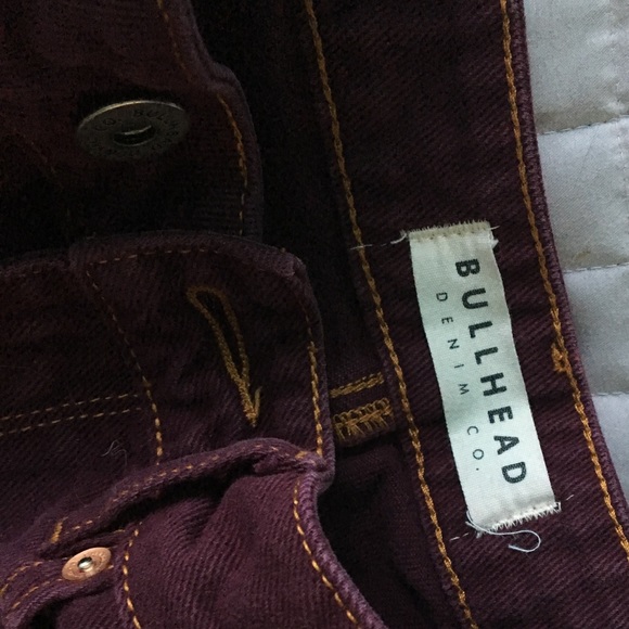 Maroon high rise jean shorts - Picture 2 of 3