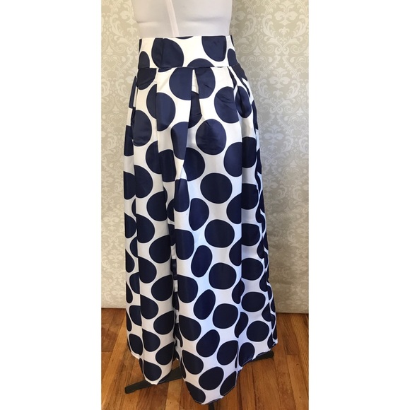 High Waisted Long Polka Dot Skirt - Picture 6 of 6