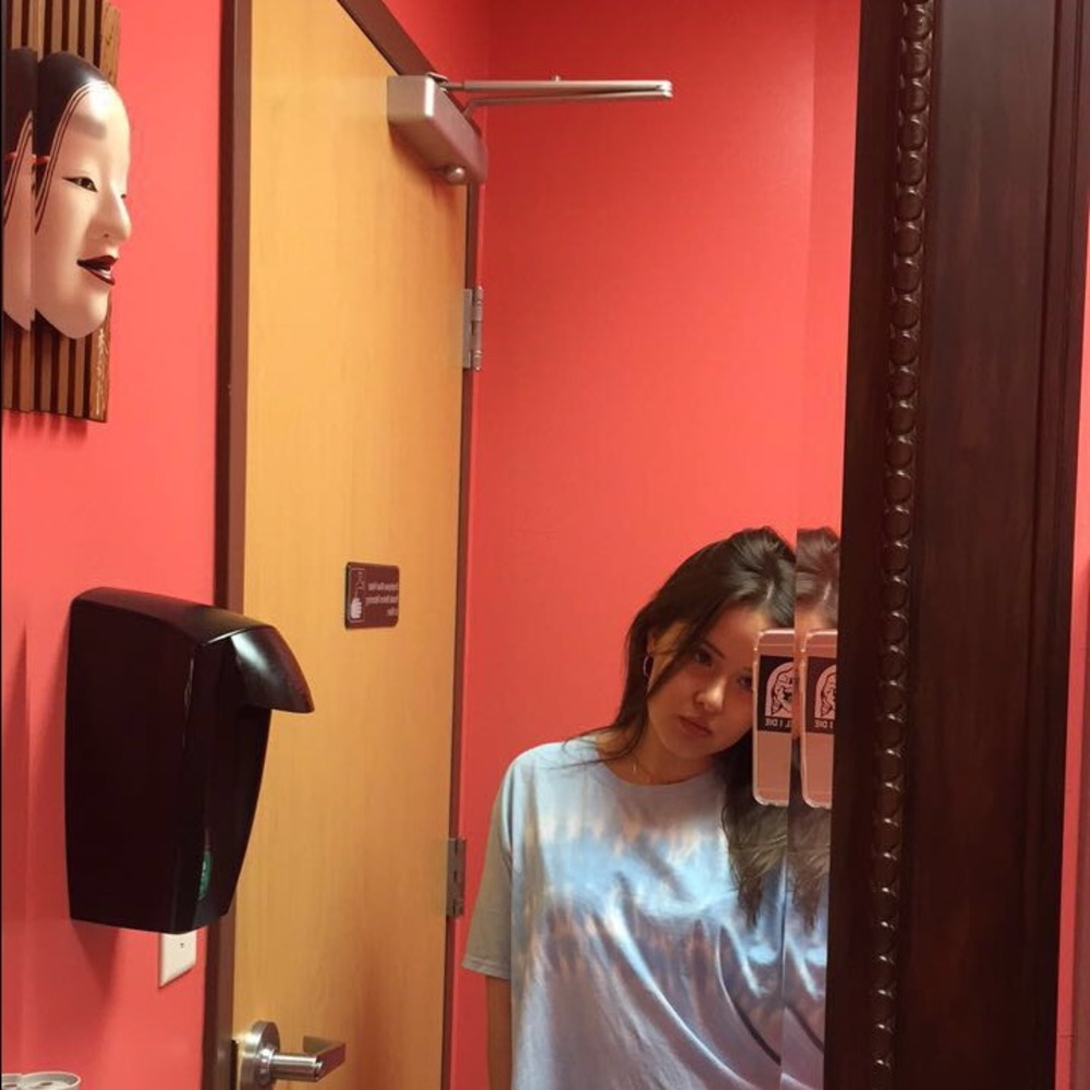 Meet your Posher, Julia
