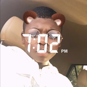 Meet your Posher, Troy